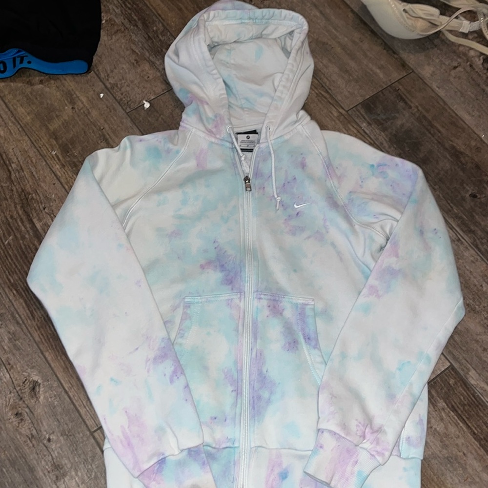 nike zip up jacket